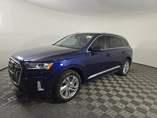 2023 Audi Q7 Premium