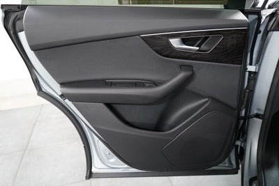 2023 Audi Q8 Premium