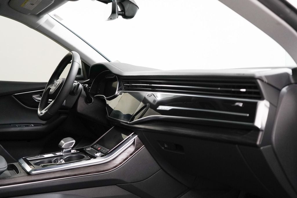 2023 Audi Q8 Premium