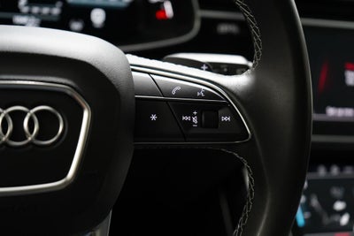 2023 Audi Q8 Premium