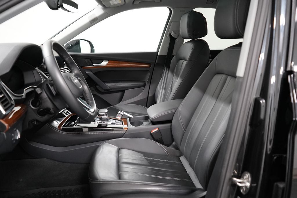 2023 Audi Q5 S line Premium Plus