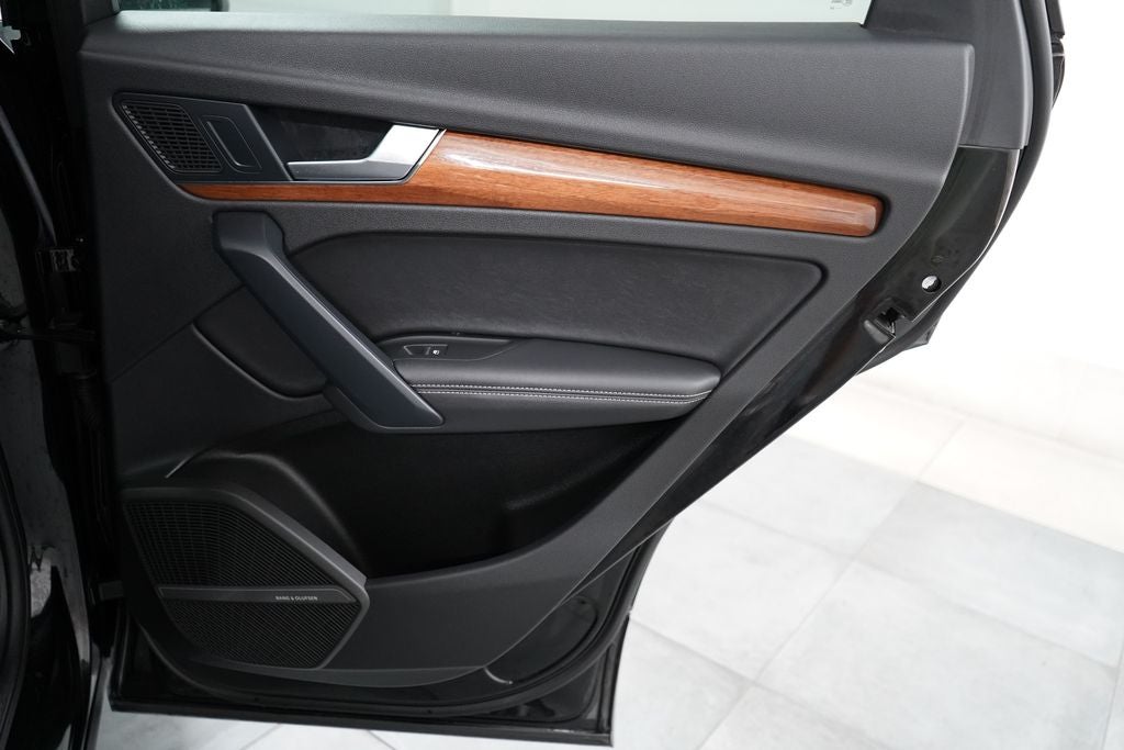 2023 Audi Q5 S line Premium Plus