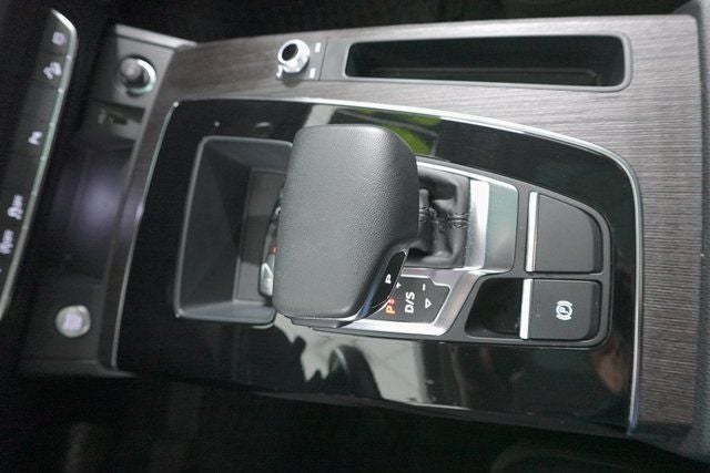 2024 Audi Q5 45 S line Premium quattro