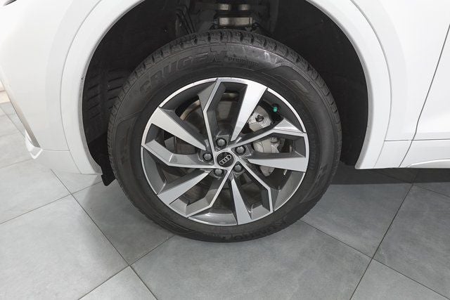 2024 Audi Q5 45 S line Premium quattro