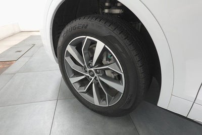 2024 Audi Q5 45 S line Premium quattro