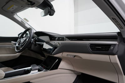 2023 Audi e-tron Premium Plus