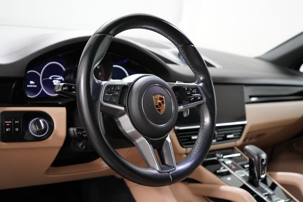 2022 Porsche Cayenne Base