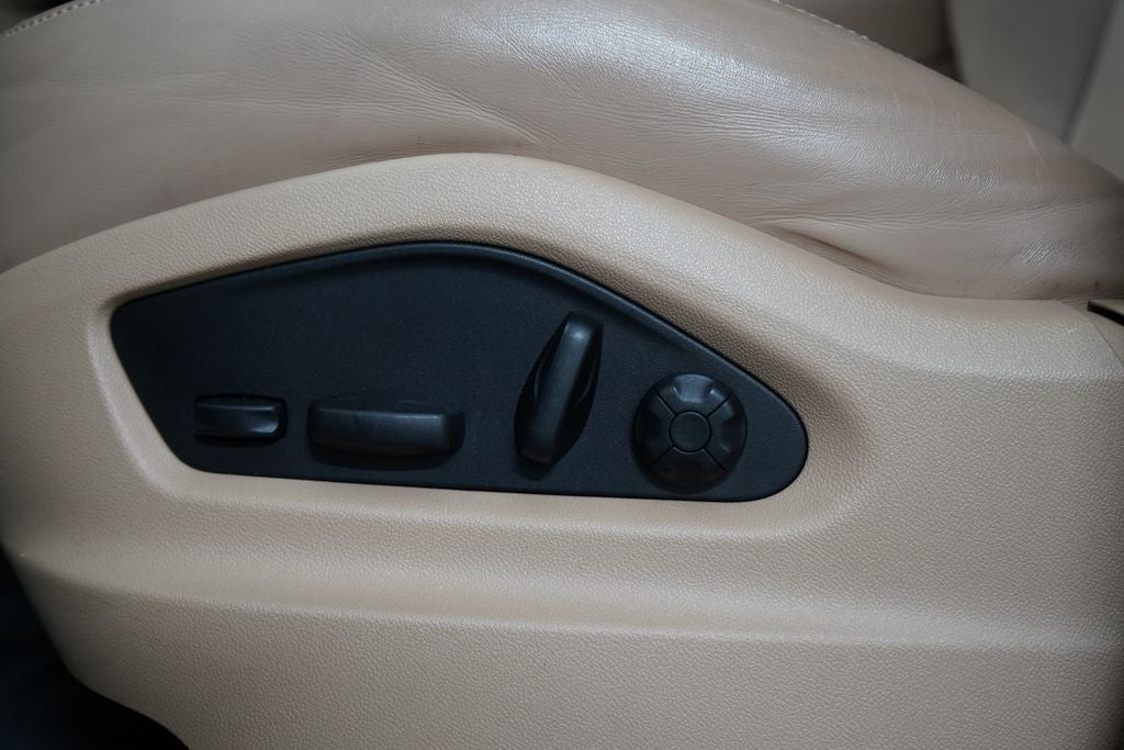 2022 Porsche Cayenne Base