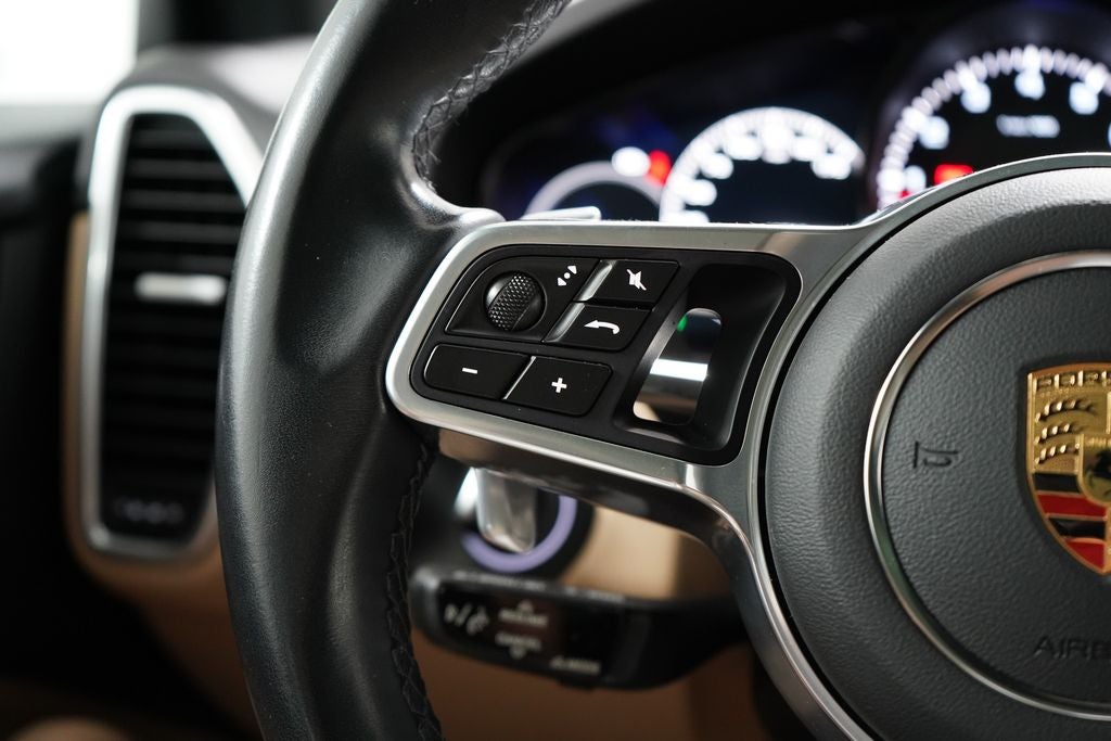 2022 Porsche Cayenne Base
