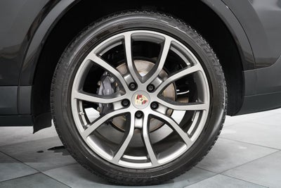 2022 Porsche Cayenne Base