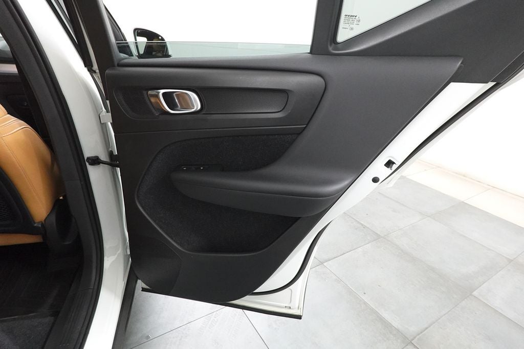 2019 Volvo XC40 Momentum