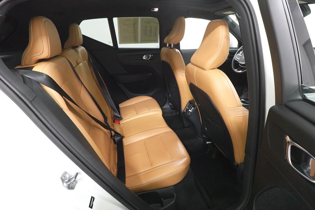2019 Volvo XC40 Momentum
