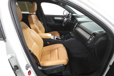 2019 Volvo XC40 Momentum