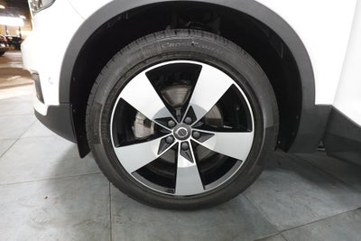 2019 Volvo XC40 Momentum