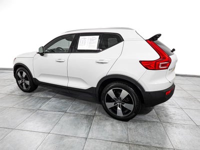 2019 Volvo XC40 Momentum