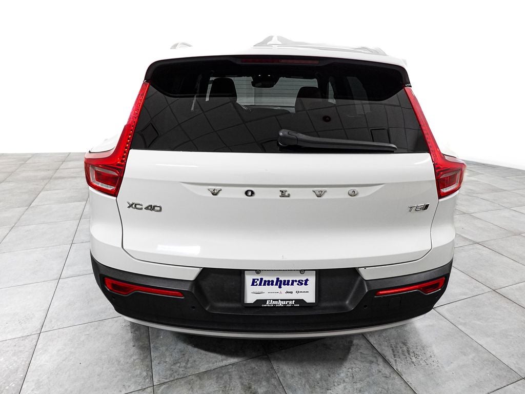 2019 Volvo XC40 Momentum