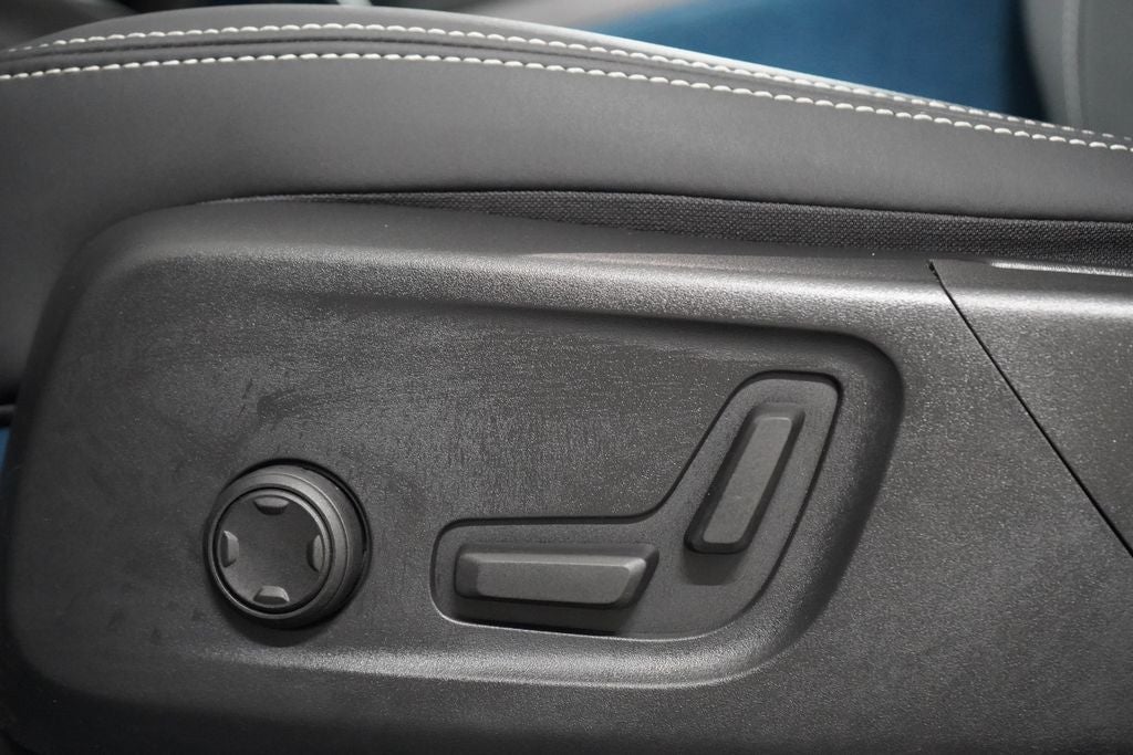 2023 Volvo C40 Recharge Pure Electric Plus