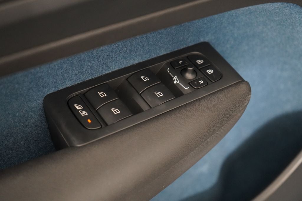 2023 Volvo C40 Recharge Pure Electric Plus