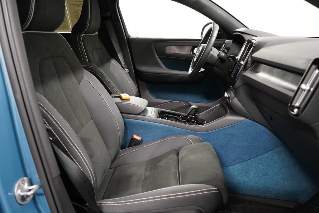 2023 Volvo C40 Recharge Pure Electric Plus