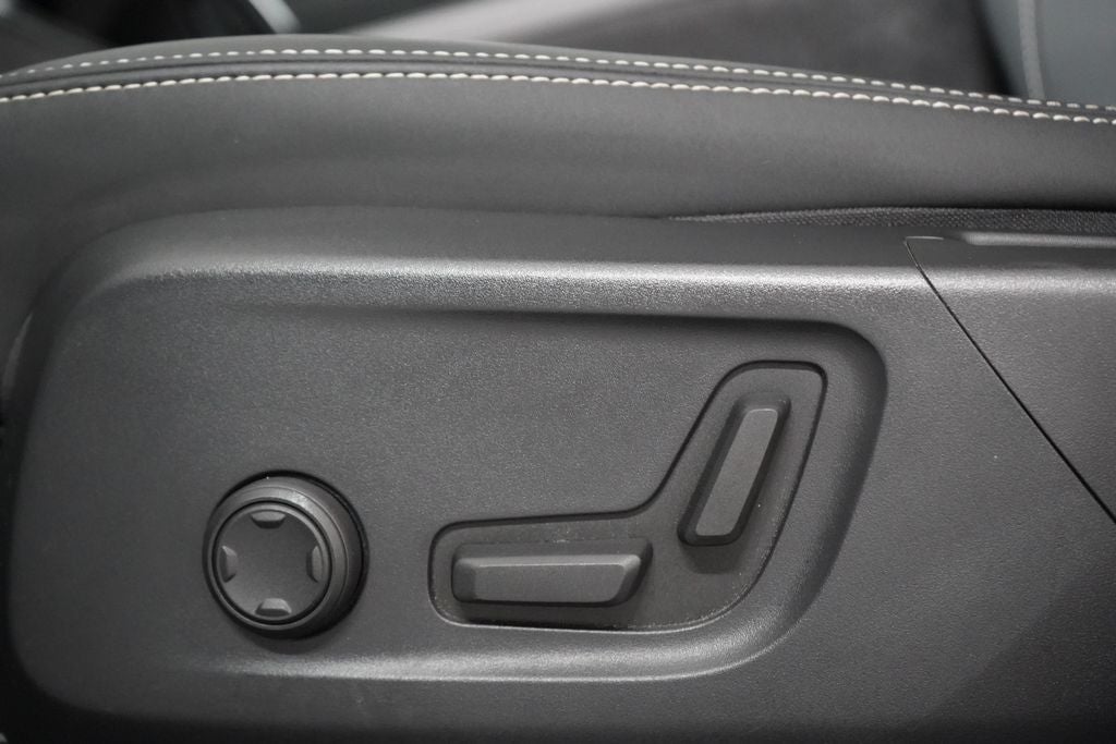 2023 Volvo XC40 Recharge Pure Electric Ultimate
