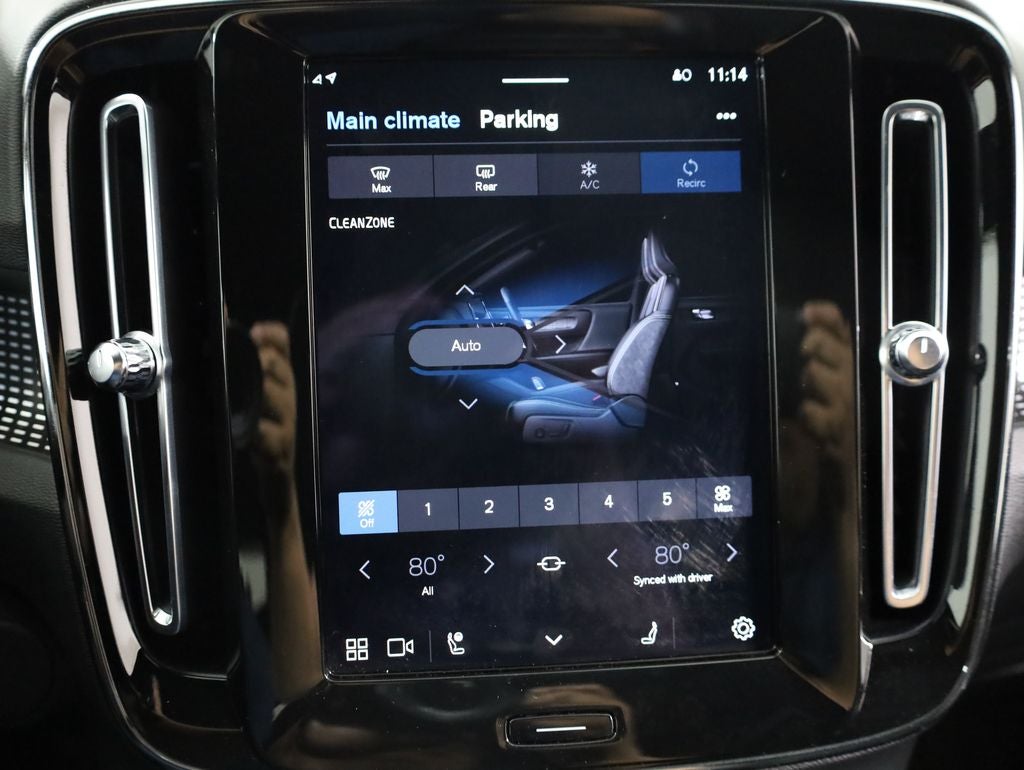 2021 Volvo XC40 Recharge Pure Electric P8