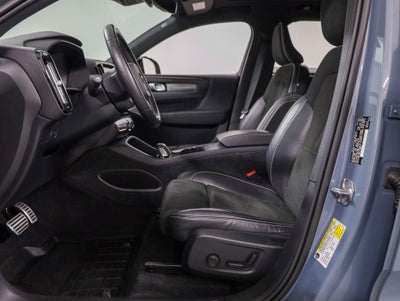 2021 Volvo XC40 Recharge Pure Electric P8