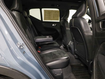 2021 Volvo XC40 Recharge Pure Electric P8