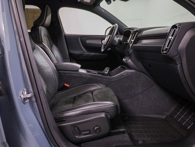 2021 Volvo XC40 Recharge Pure Electric P8