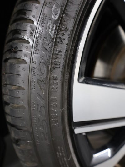 2021 Volvo XC40 Recharge Pure Electric P8