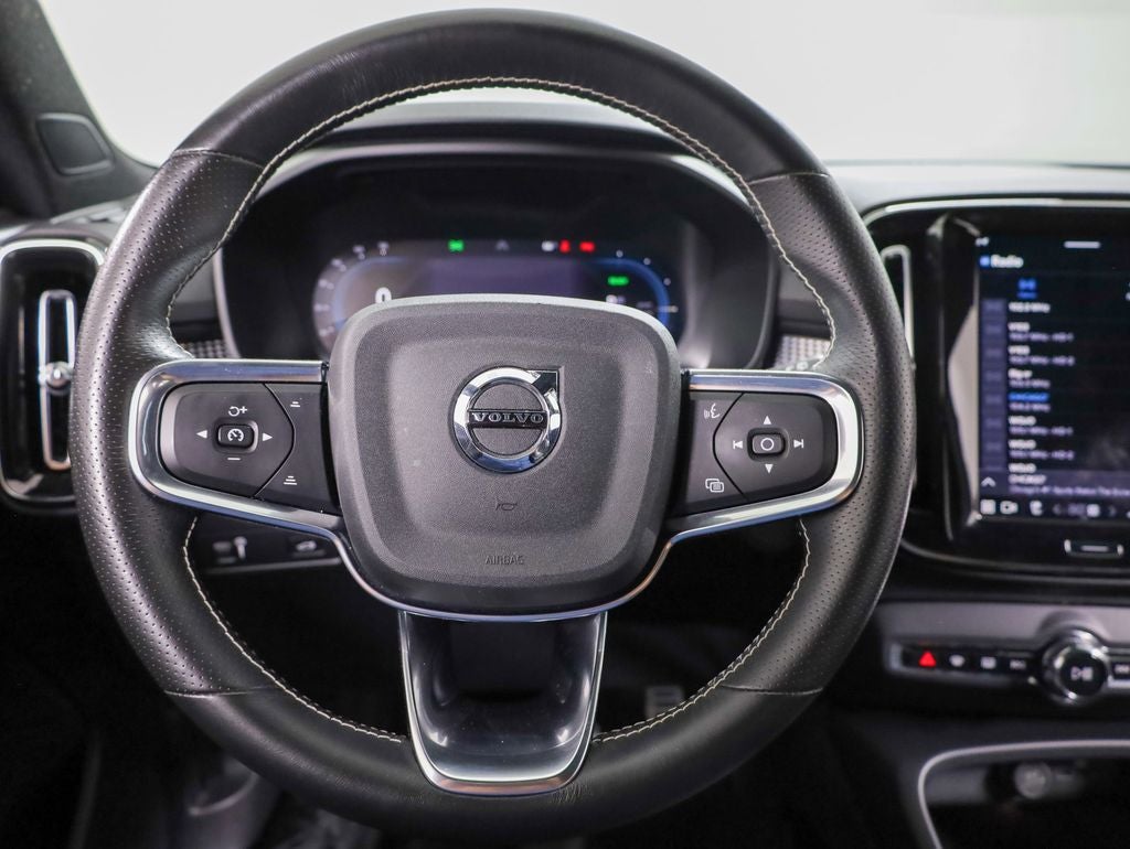 2021 Volvo XC40 Recharge Pure Electric P8