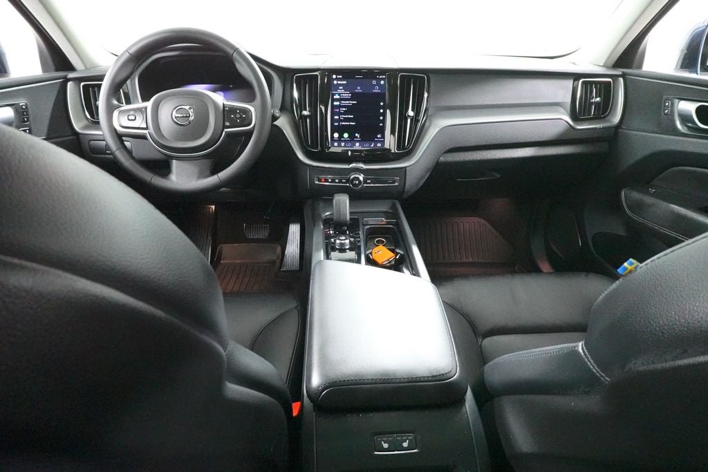 2023 Volvo XC60 Core
