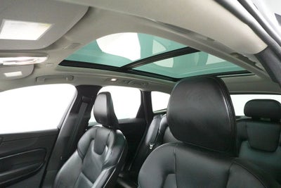 2023 Volvo XC60 Core