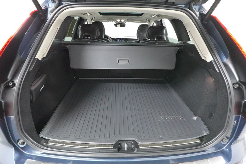 2023 Volvo XC60 Core