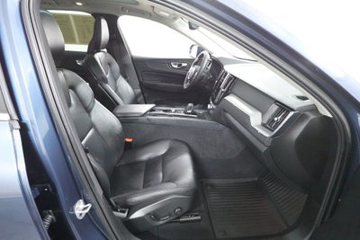 2023 Volvo XC60 Core