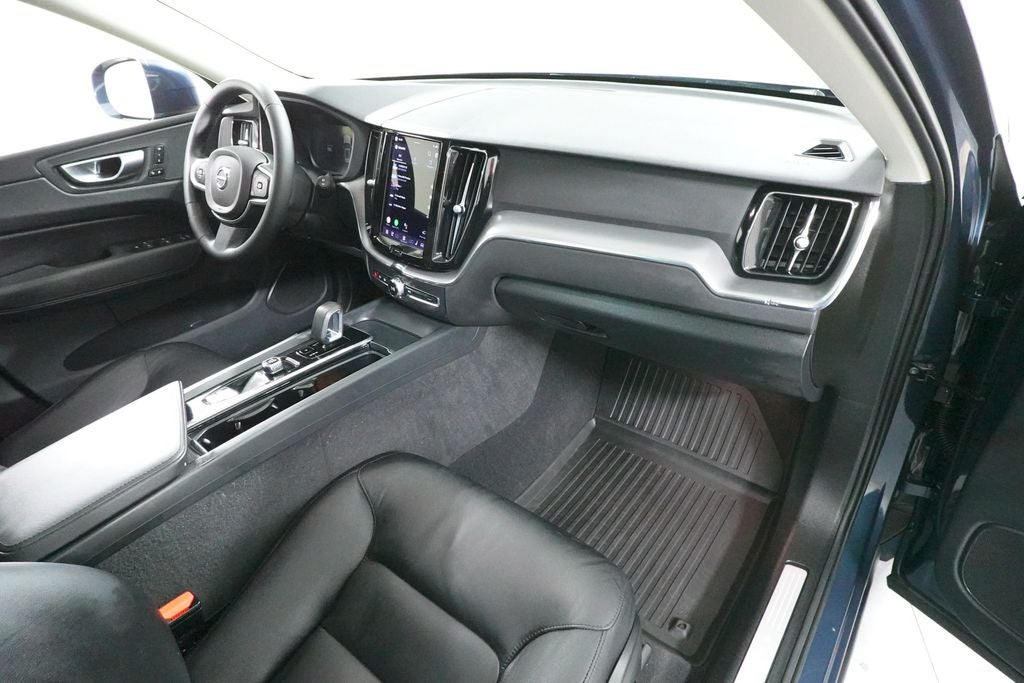 2023 Volvo XC60 Core