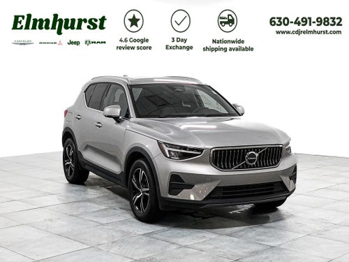 2025 Volvo XC40 B5 Core Bright Theme
