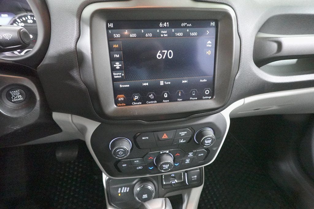 2022 Jeep Renegade Latitude