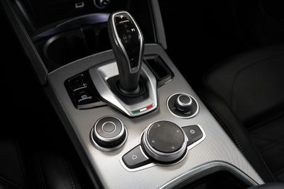 2023 Alfa Romeo Stelvio Veloce