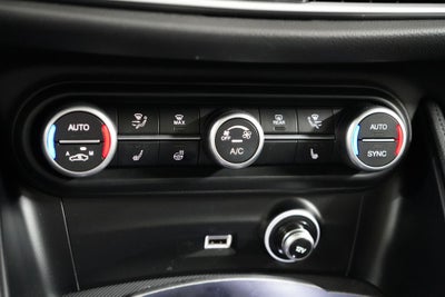 2023 Alfa Romeo Stelvio Veloce