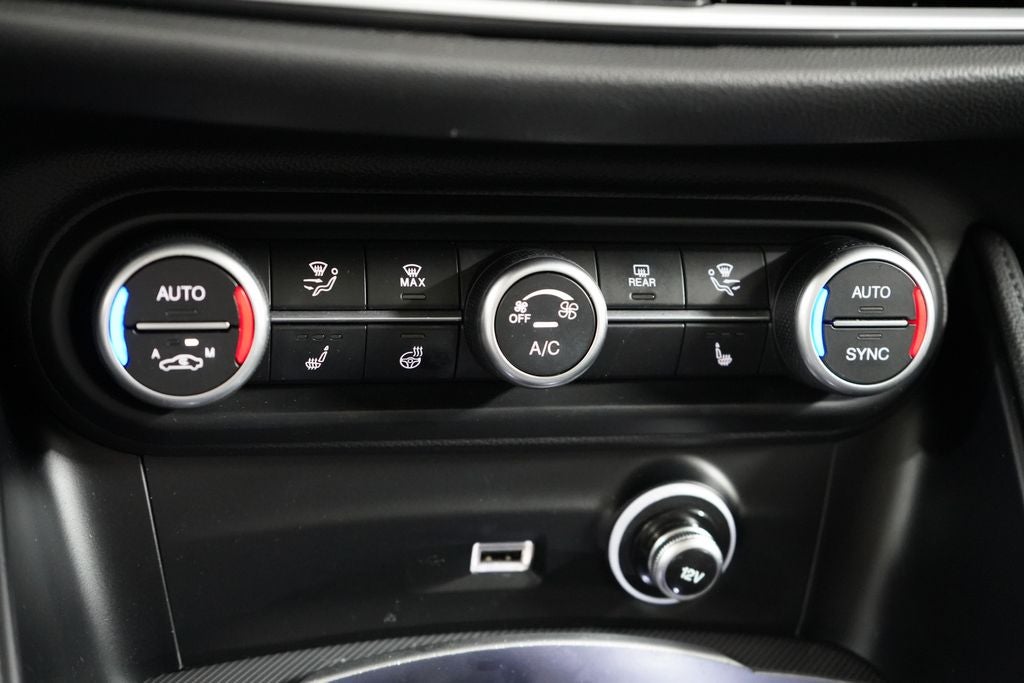 2023 Alfa Romeo Stelvio Veloce