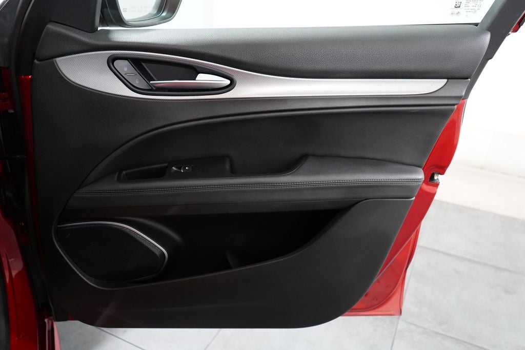 2023 Alfa Romeo Stelvio Veloce