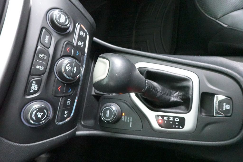 2017 Jeep Cherokee Overland