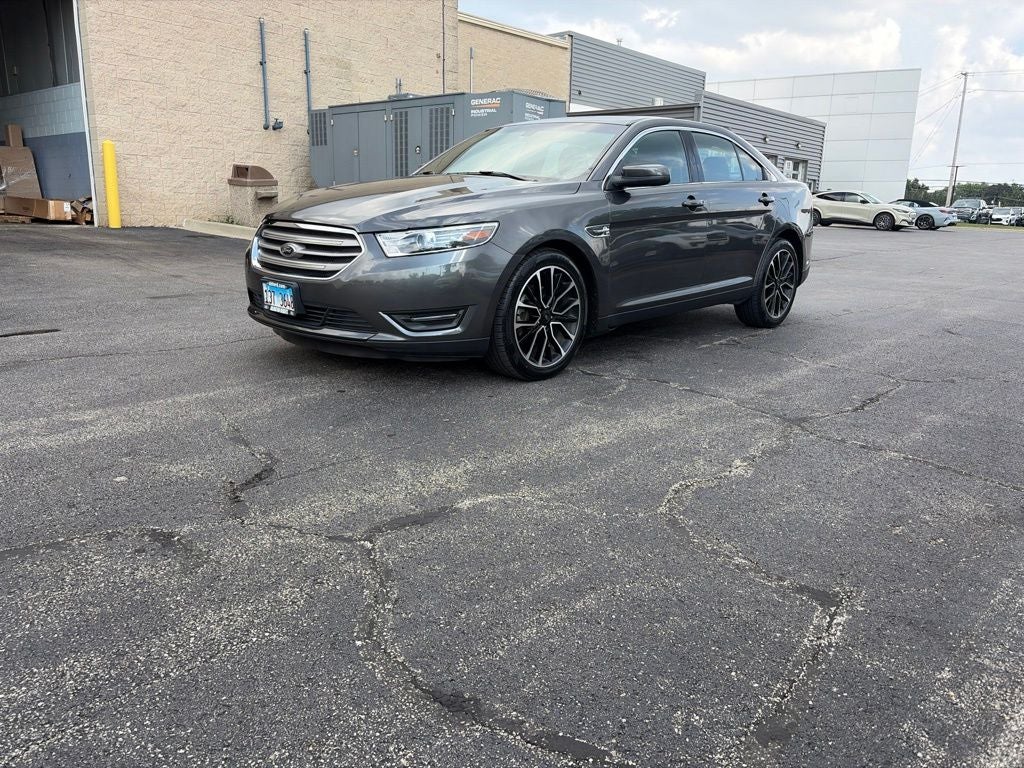 2018 Ford Taurus SEL