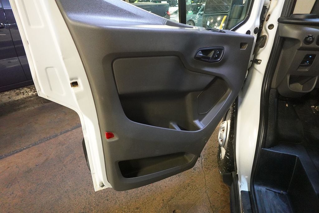 2022 Ford Transit-350 XLT
