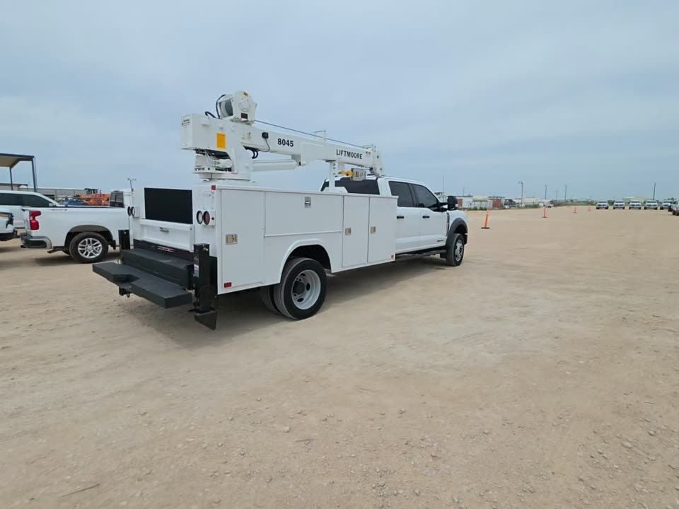 2024 Ford F-550SD XLT DRW