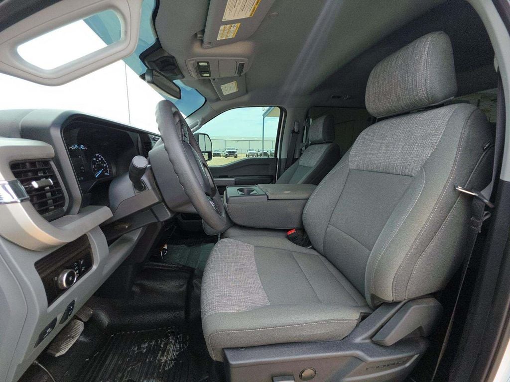 2024 Ford F-550SD XLT DRW