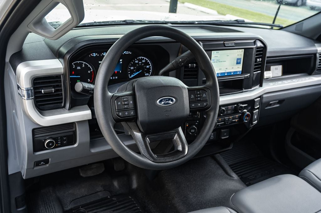 2026 Ford F-600SD XL