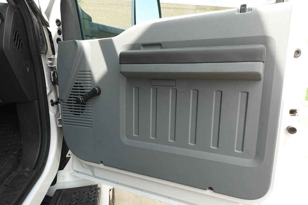 2023 Ford F-650SD Base