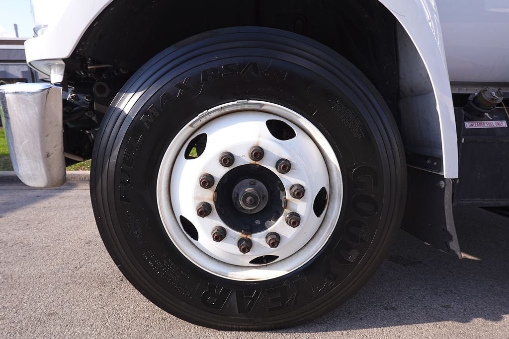 2023 Ford F-650SD Base