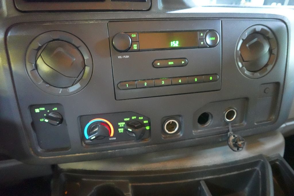 2011 Ford E-350SD Base Cutaway